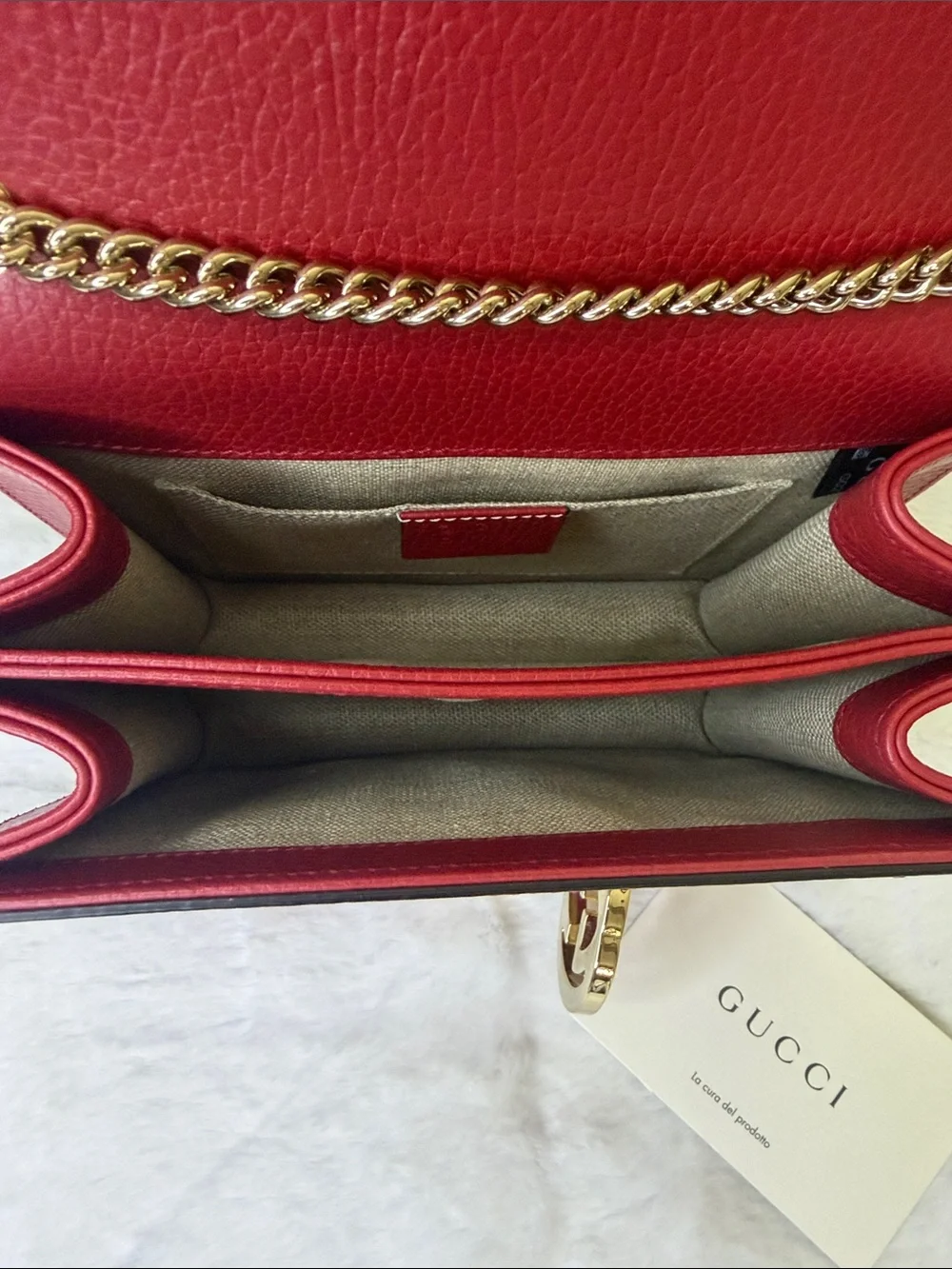 EUC. Gucci Cherry Red Leather Interlocking Crossbody With Gold Chain